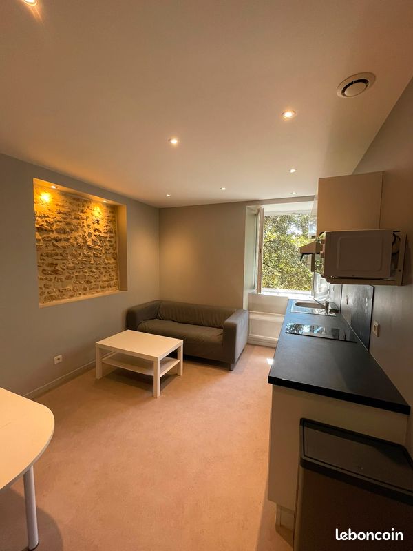 Appartement 2 pièces 24 m² · à Poitiers · 24 m² · 495 €