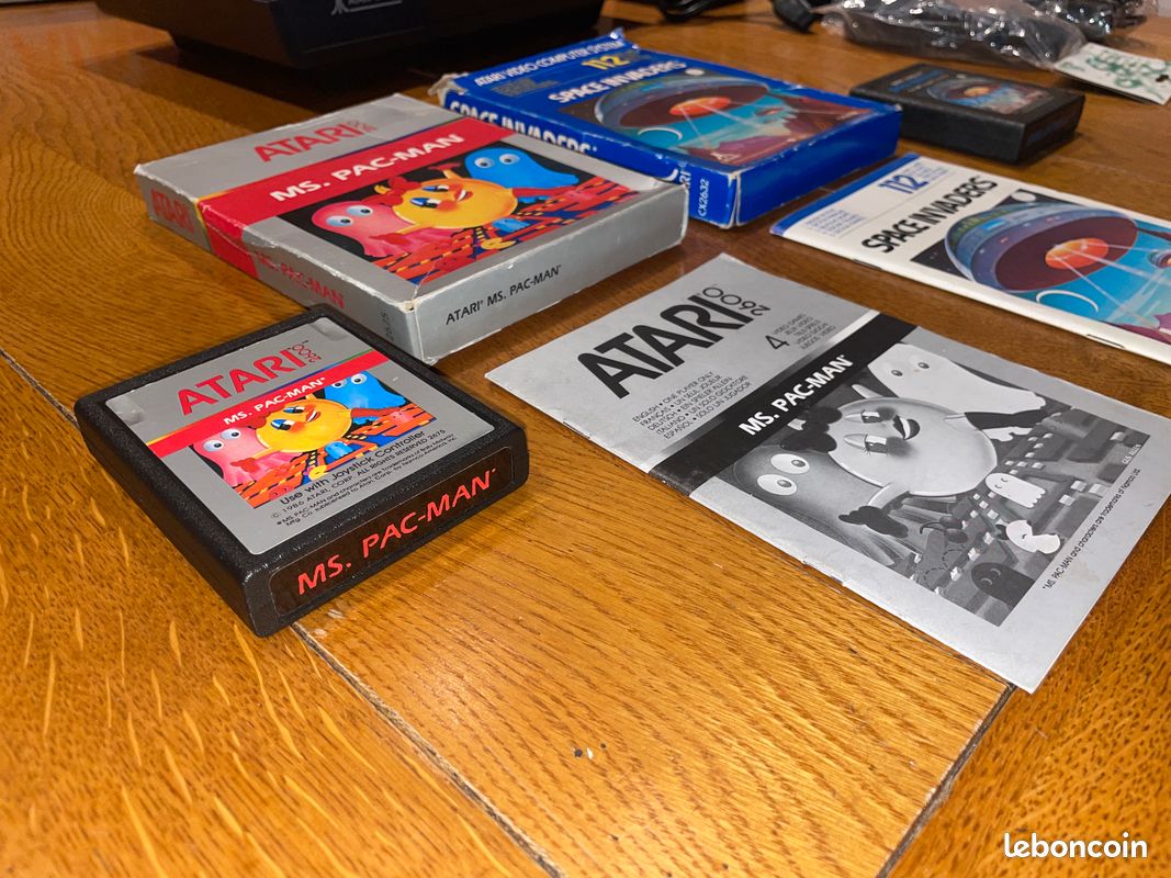Jeu Vidéo Space Invaders Pour Atari 2600 VCS - Version PAL Europe En Boîte Avec Livret - Bon état