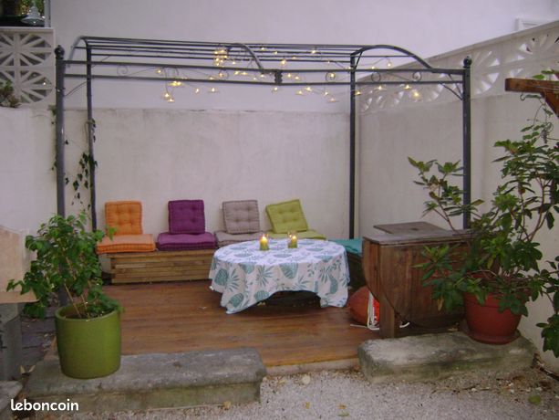 T2 meublé avec petit jardin