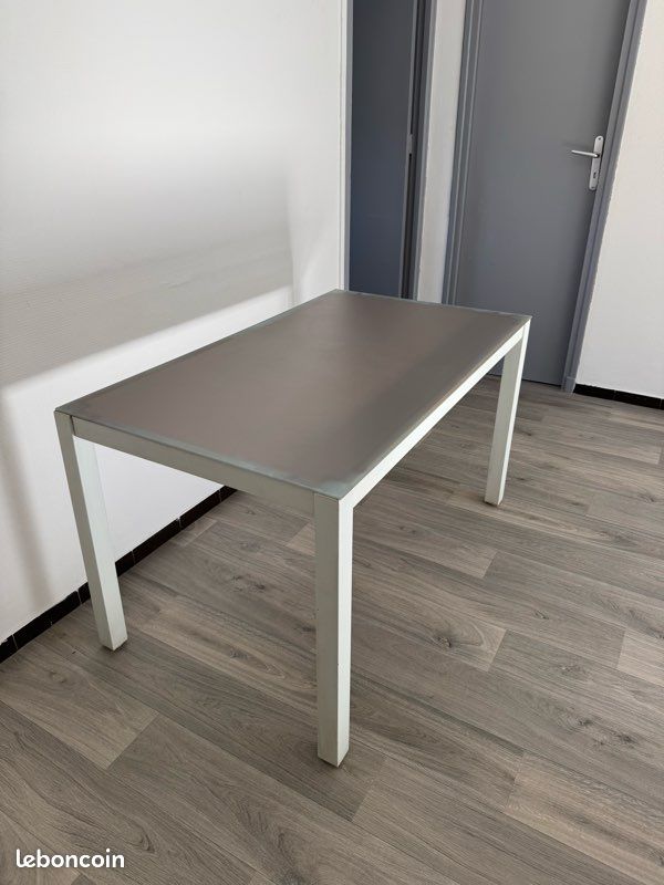 Table (image 4)