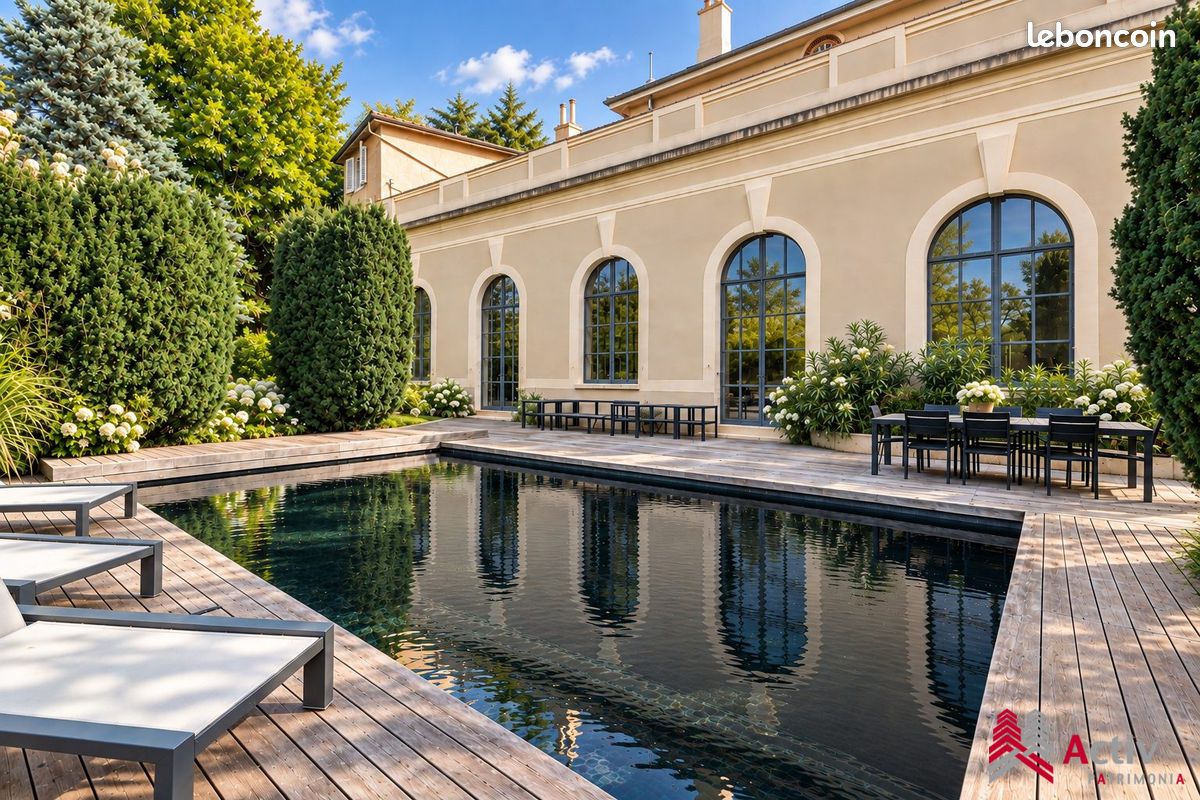 Maison 10 pièces 372 m² · à Charbonnières-les-Bains · 372 m² · 1 500 000 €