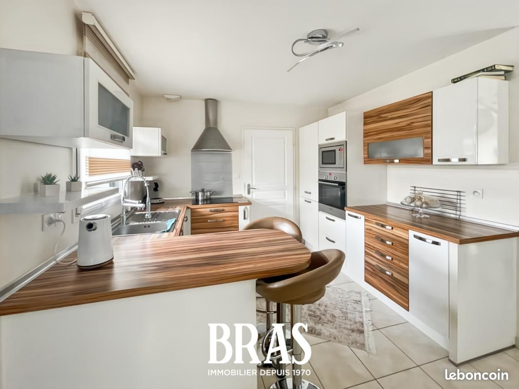 Maison 5 pièces 95 m² · à Saint-Avé · 95 m² · 1 300 €/mois