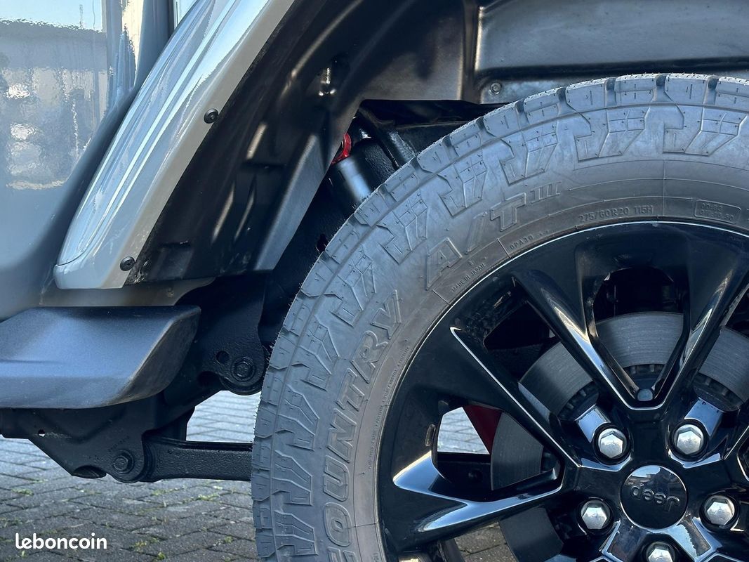 Jeep GLADIATOR High Altitude 3.6 V6 290 ch – BVA – 4x4 – Cuir Nappa – ACC – 32 100 km (image 22)