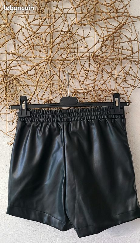 Short en similicuir kaki ou noir – Neuf avec étiquette - Plusieurs tailles disponibles (image 5)