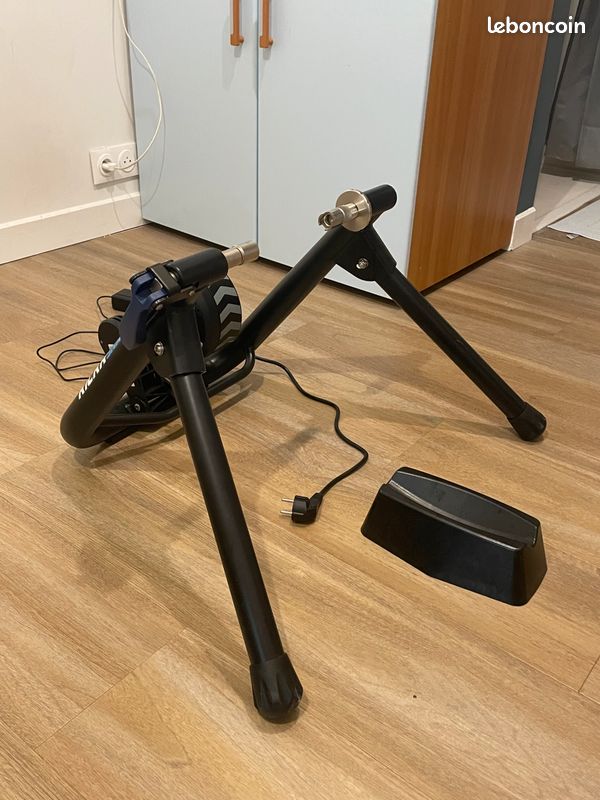 Home trainer wahoo kickr snap (image 1)