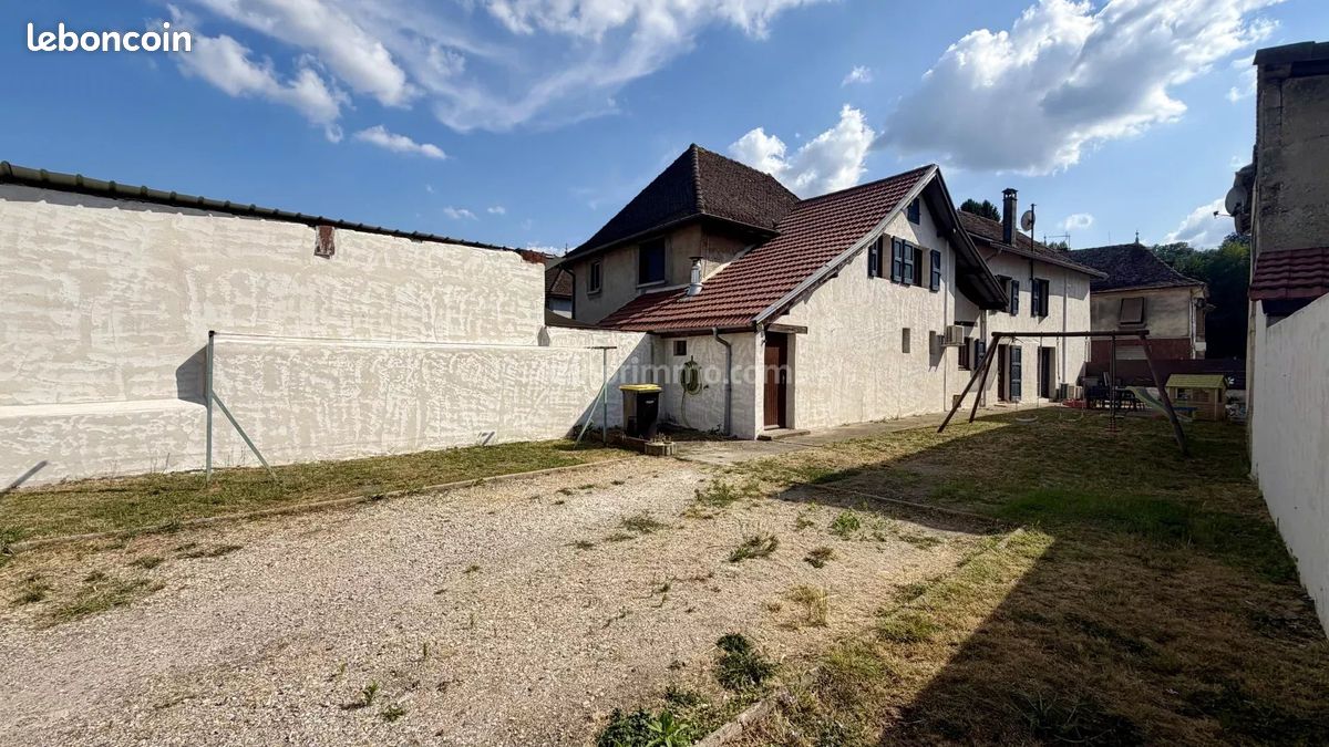 Maison 6 pièces 115 m² · à Les Avenières Veyrins-Thuellin · 115 m² · 219 000 €