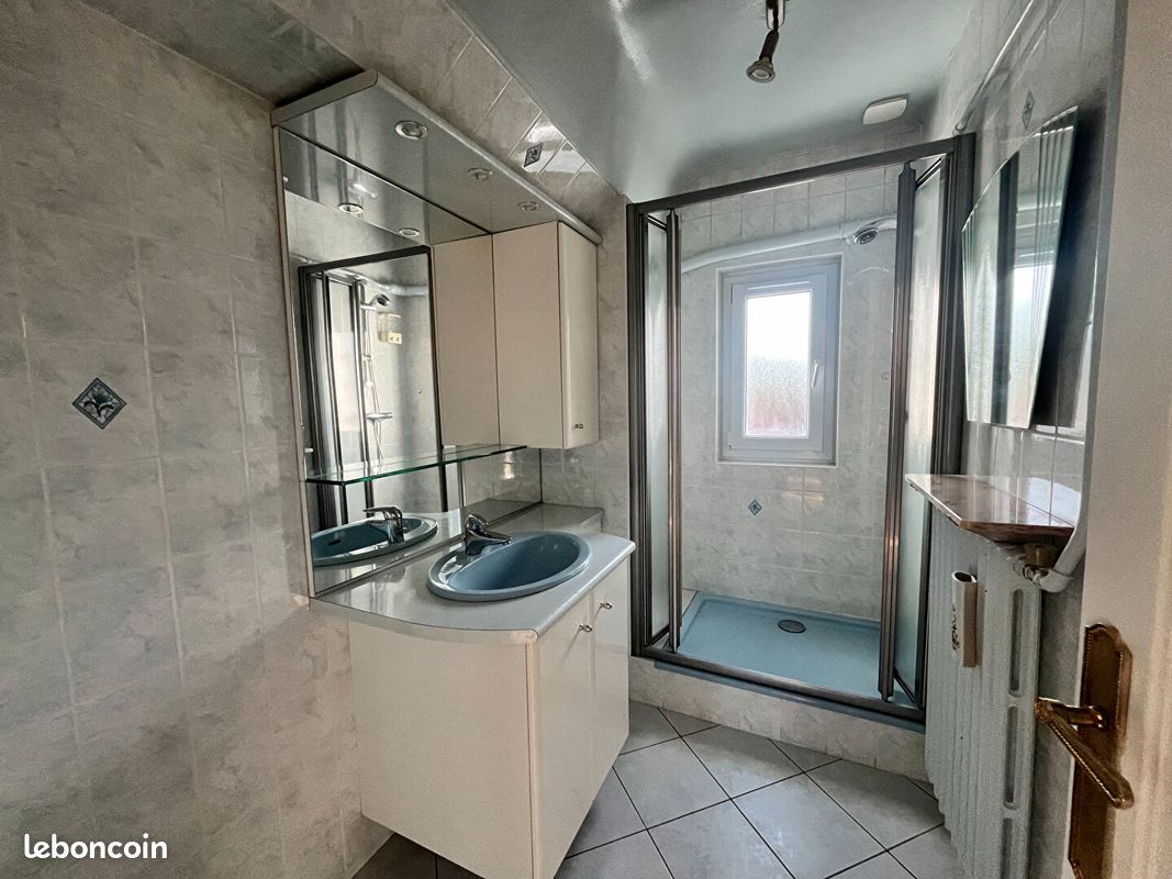 Maison a louer - 3 pièce(s) - 84 m2 - Surfyn