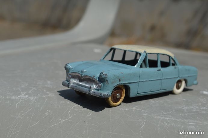 Vintage Dinky Simca Versailles Made in France 24Z Meccano - België