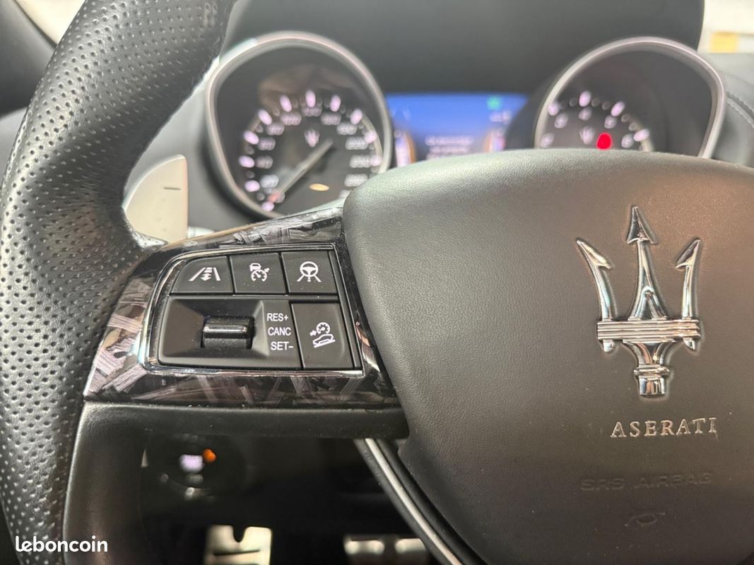 MASERATI LEVANTE 3.0i V6 S&S (Garantie 12 mois) (image 18)