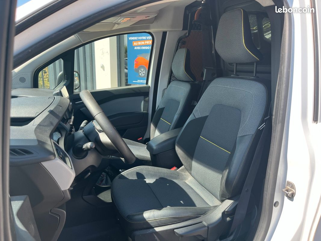 RENAULT KANGOO VAN 1.5 BLUEDCI 95CH EXTRA SESAME-OUVRE-TOI - CAMERA DE RECUL - GPs (image 5)