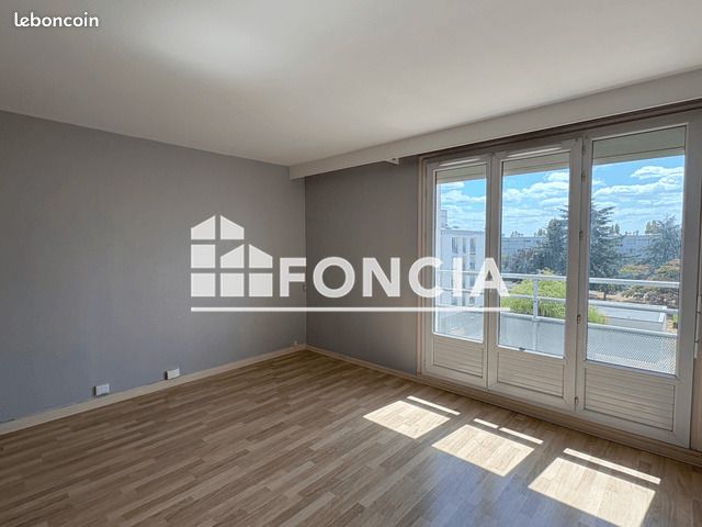 Appartement 3 pièces 59 m² · à Orléans · 59 m² · 598 €