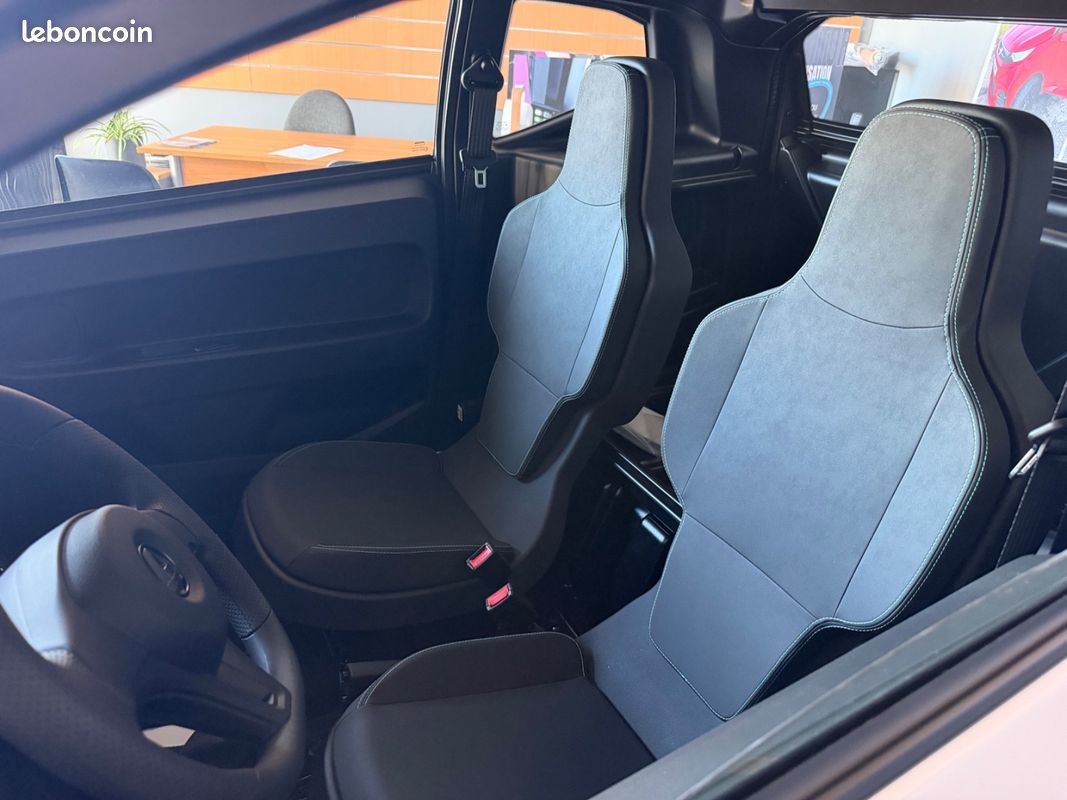 Voiture Sans Permis AIXAM Easy Access à partir de 98e/mois (image 4)