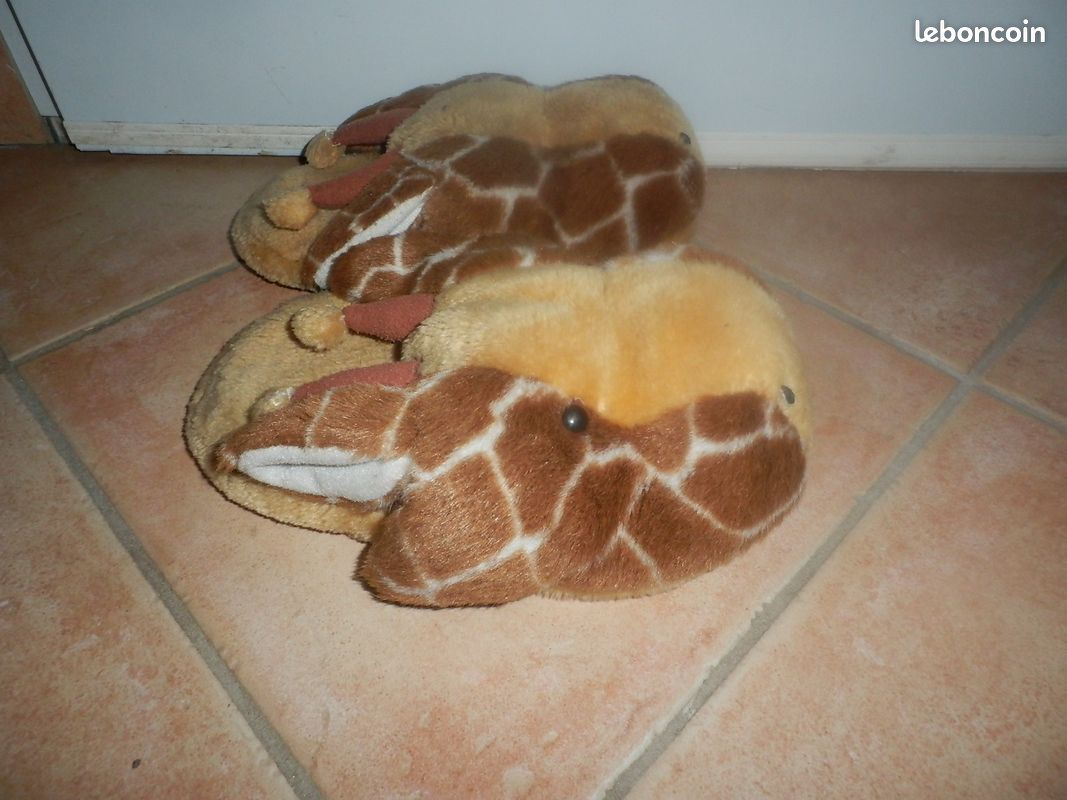 Chaussons girafe taille 40/41 anti dérapant (image 2)