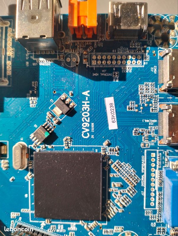 Carte Mère Et Alimentation Pour Téléviseur AKAI - Réf. AK32FC1385 / HK.T.RT2936P538