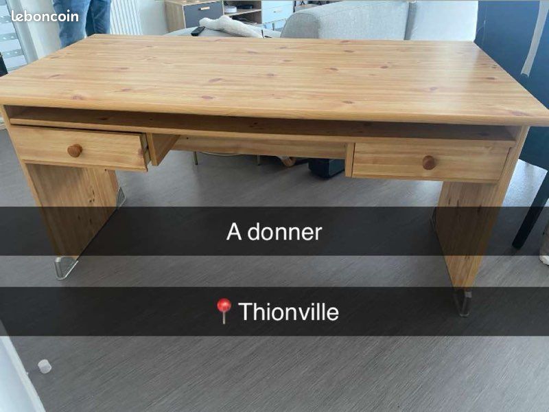 Donne bureau (image 1)