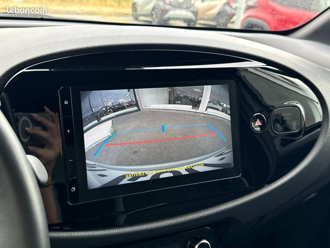 Toyota Aygo X 1.0 VVT-i 72ch Air Design MY24 (image 34)