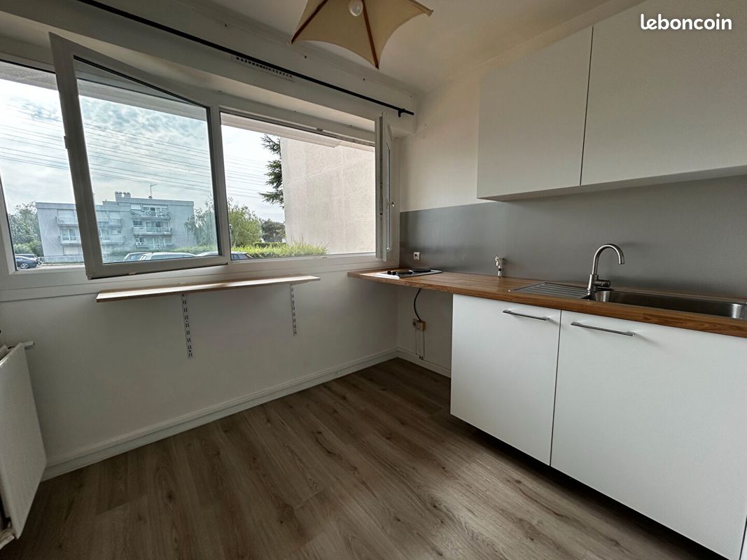 Appartement 1 pièce 28 m² · à Palaiseau · 28 m² · 805 €/mois