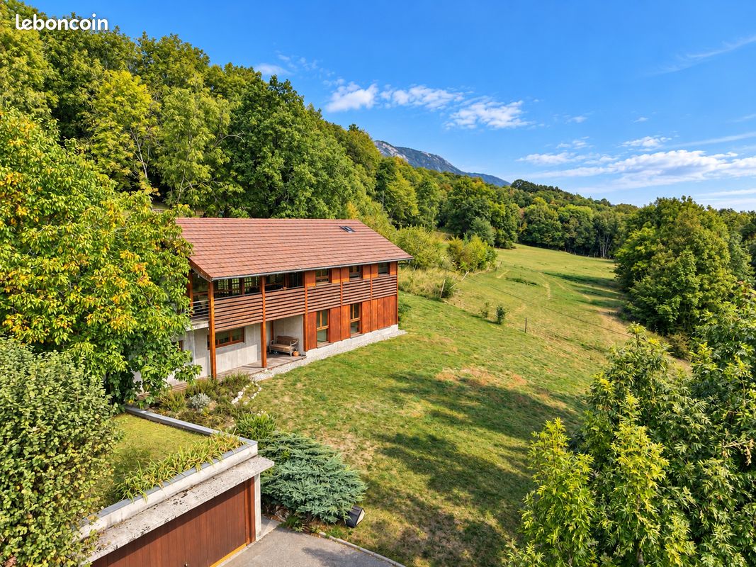 Maison 5 pièces 165 m² · à Péron · 165 m² · 895 000 €