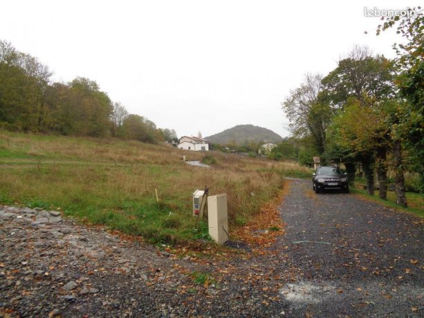 Terrain 599 m² Saint Germain Laprade