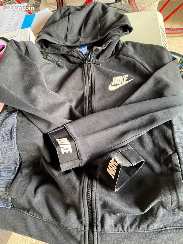 Veste à capuche nike (image 2)