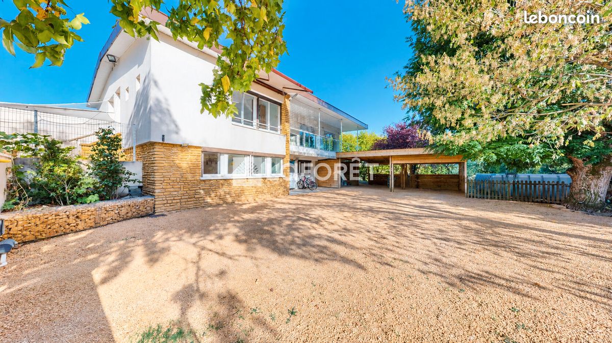 Maison 7 pièces 198 m² · au Perréon · 198 m² · 550 000 €