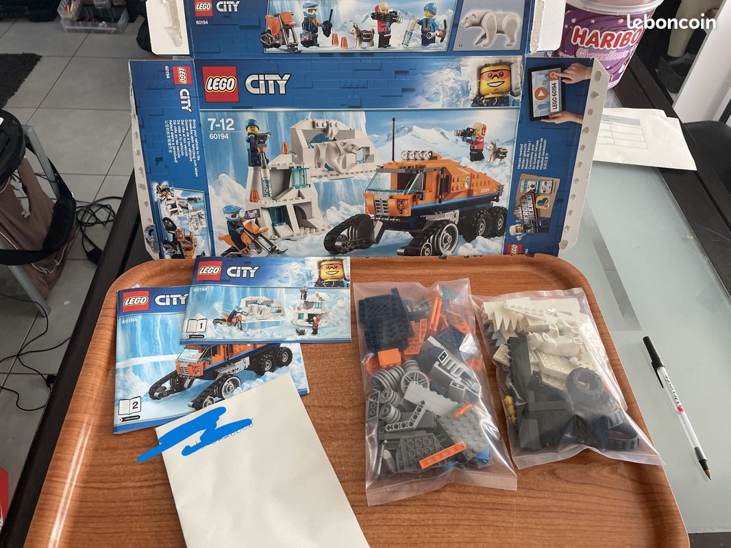 60194 LEGO® City : Le véhicule à chenilles d'exploration (image 1)