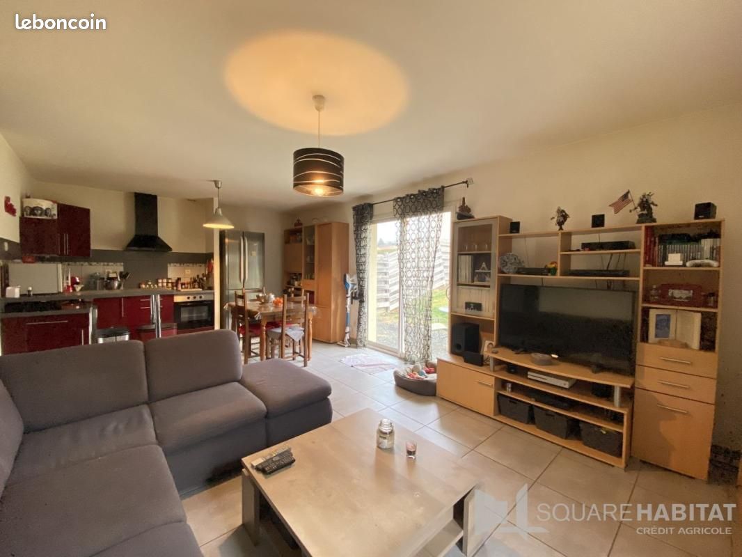 Appartement 3 pièces 66 m² · à Les Martres-de-Veyre · 66 m² · 750 €/mois