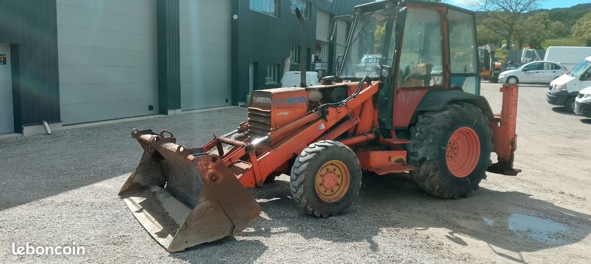 Toutes pièces tracto pelle Fiat Hitachi_ new Holland (image 1)