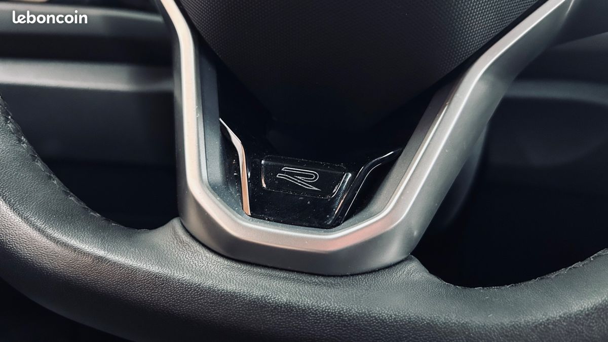 Volkswagen t-ROC 2.0 TDI 150 CH R-Line DSG+ CARPLAY+DIGITALCOCKPIT +CAMERA +ACC + GARANTIE 12 MOIS (image 31)