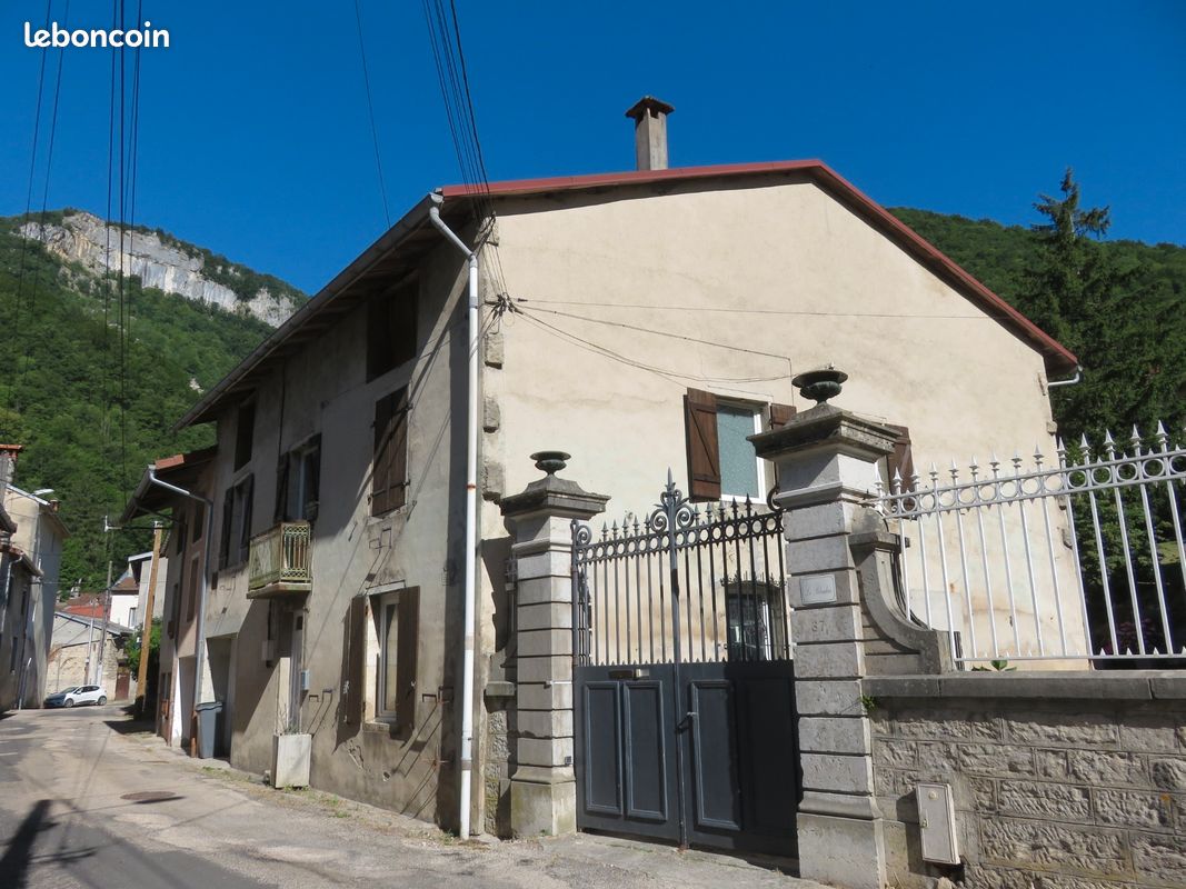 Maison 5 pièces 100 m² · à Chaley · 100 m² · 138 500 €