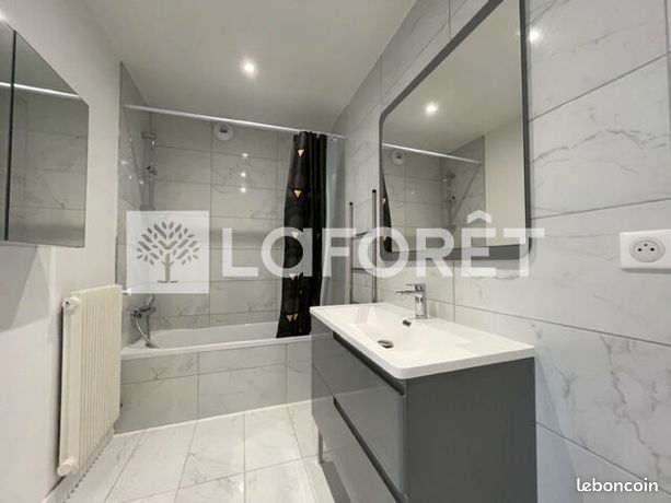 https://img.leboncoin.fr/api/v1/lbcpb1/images/85/b2/9f/85b29f376a3bcdb3c76a34ae3e44c501f0e4ea8b.jpg?rule=ad-image