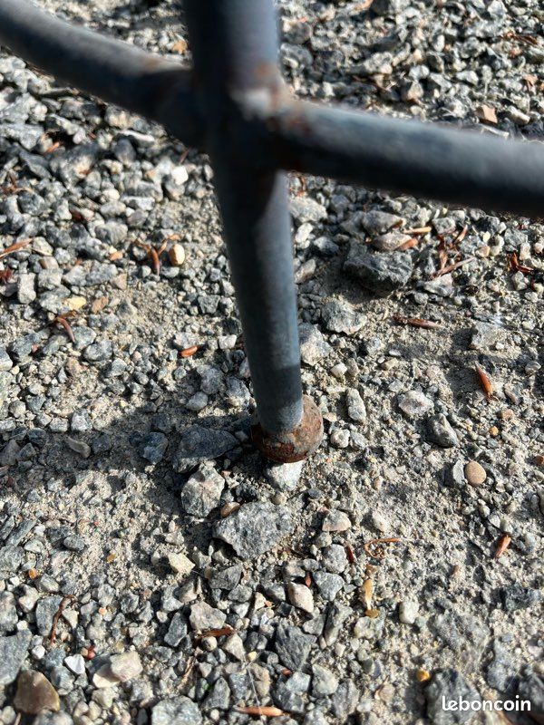 Tabouret acier (image 2)