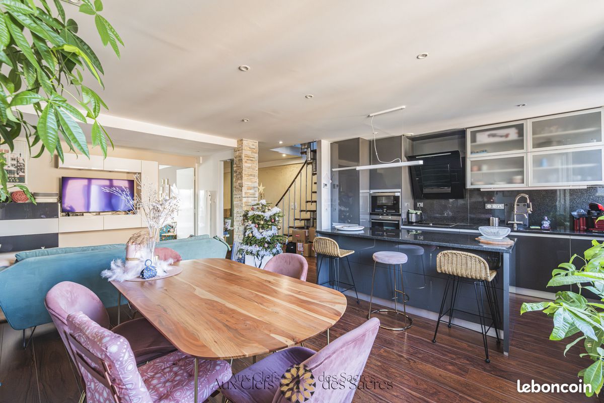 Appartement 3 pièces 107 m² · à Reims · 107 m² · 1 200 €