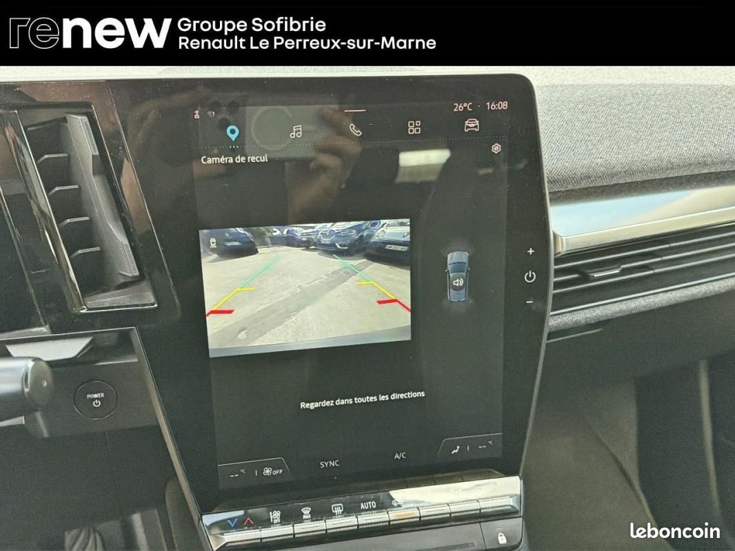 Renault Mégane E-TECH ER EV60 130ch optimum charge Evolution (image 24)