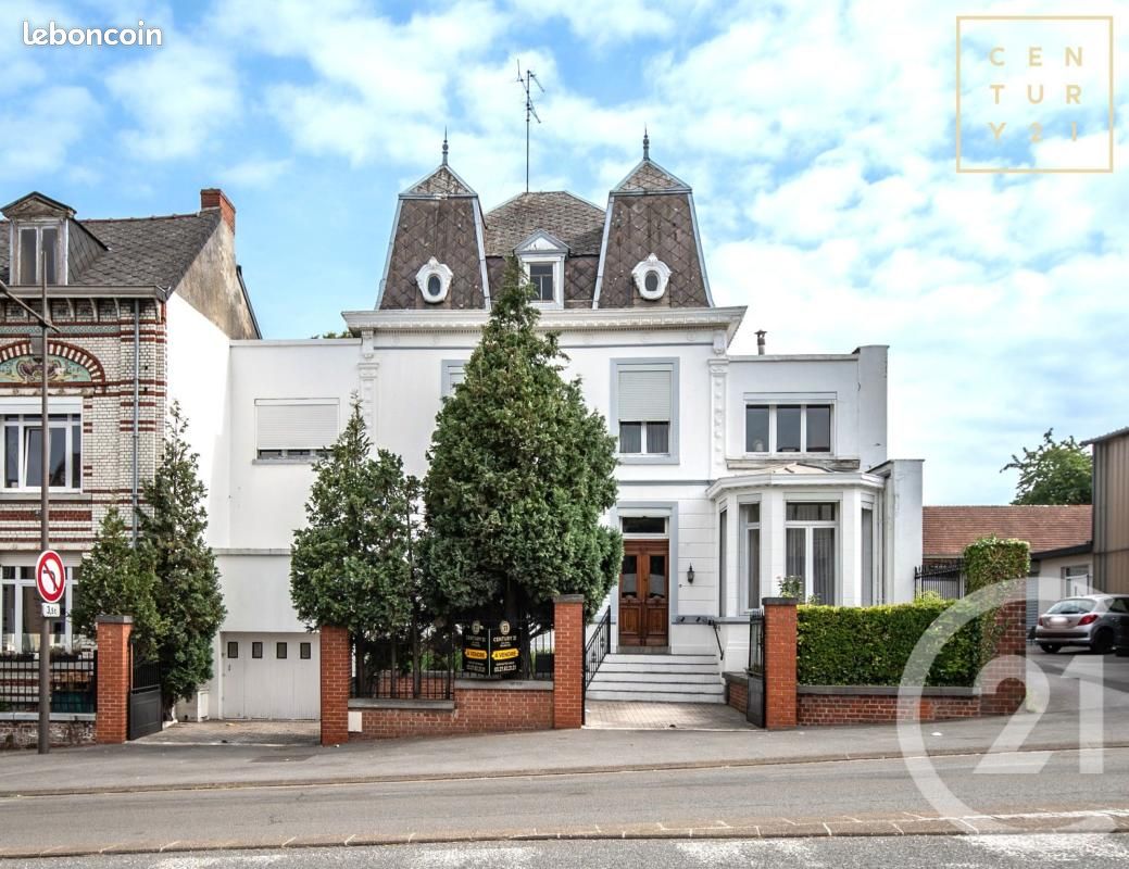 Maison 12 pièces 338 m² · à Maubeuge · 338 m² · 249 100 €