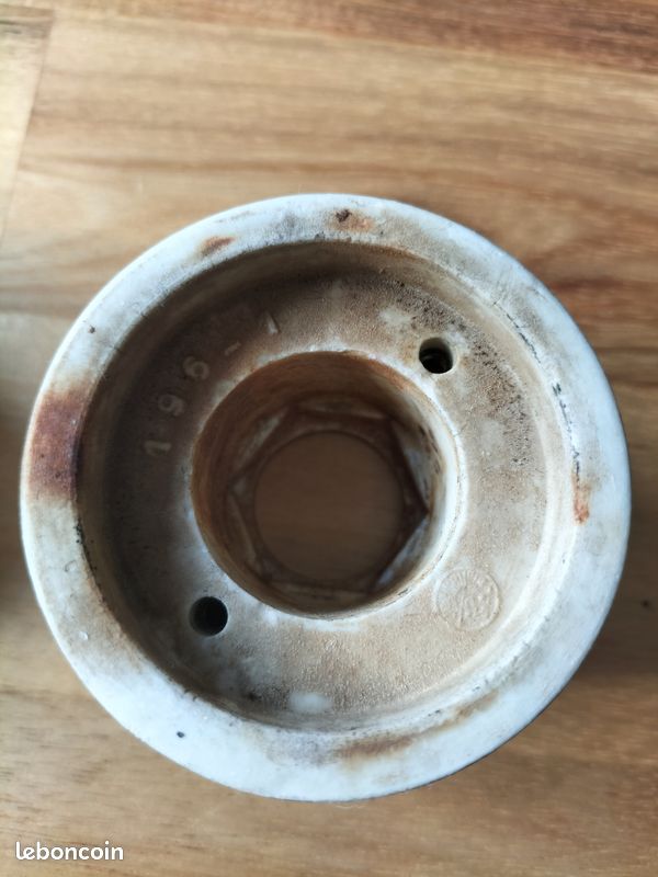 Ancienne DOUILLE PORCELAINE / CERAMIQUE E 27 à visser