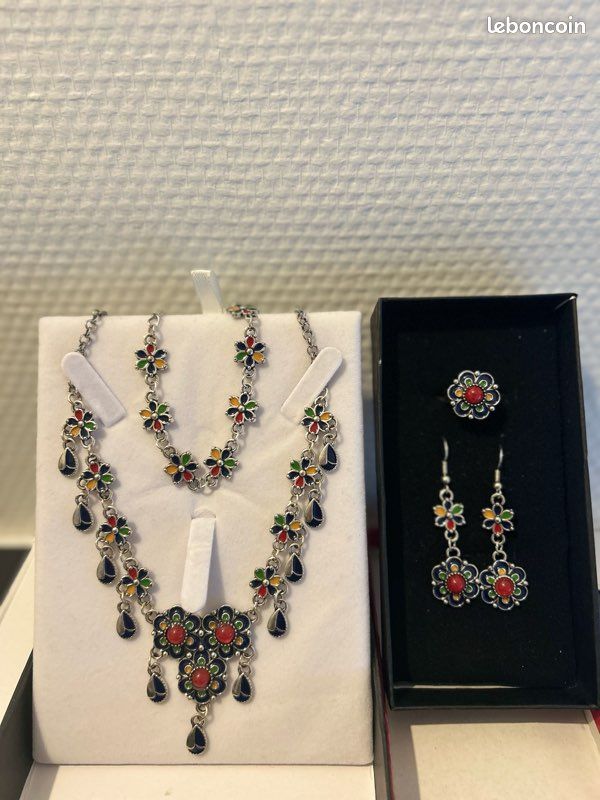 Collier Kabyle En Acier Inoxydable Doré - Neuf Avec étiquettes - Bijou Ethnique