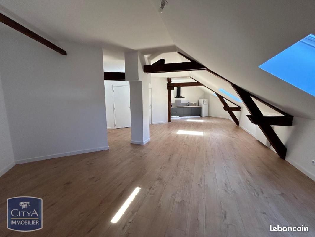 Appartement 3 pièces 77 m² · à Vichy · 77 m² · 700 €/mois