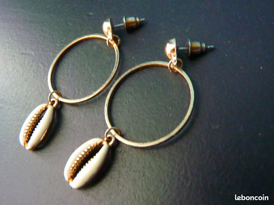 Lot bijoux femme claire's cache cache collier boucle d'oreille