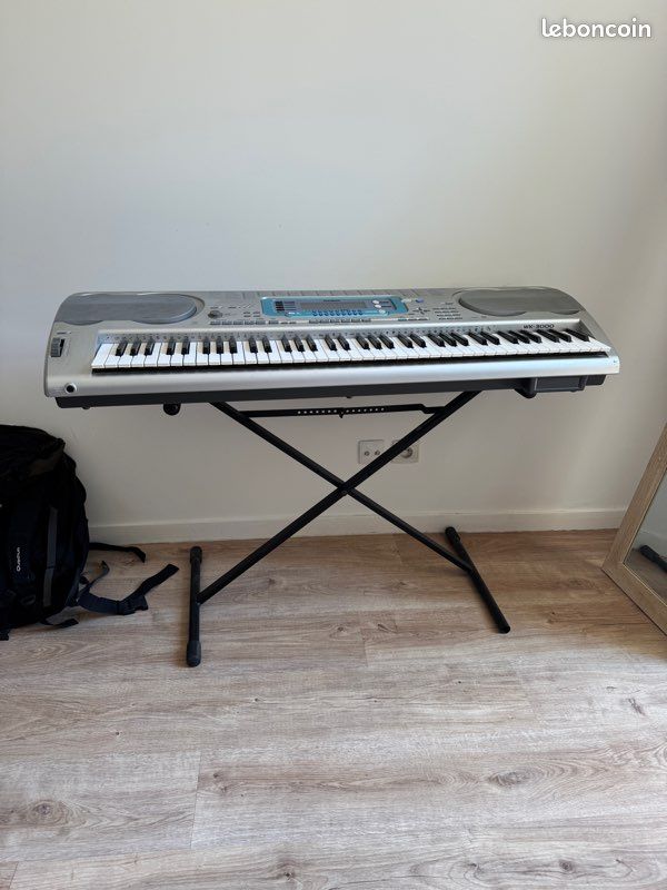 Casio WK-3000 + pied réglable en hauteur (image 2)