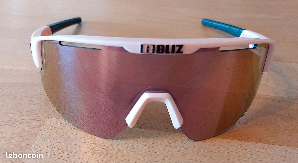 Lunettes de soleil Bliz Matrix rose poudré (image 1)