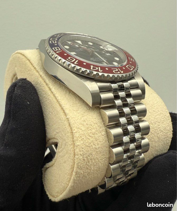 ROLEX GMT MASTER 126710BLRO « PEPSI » JUBILÉE LIKE NEW FULL SET