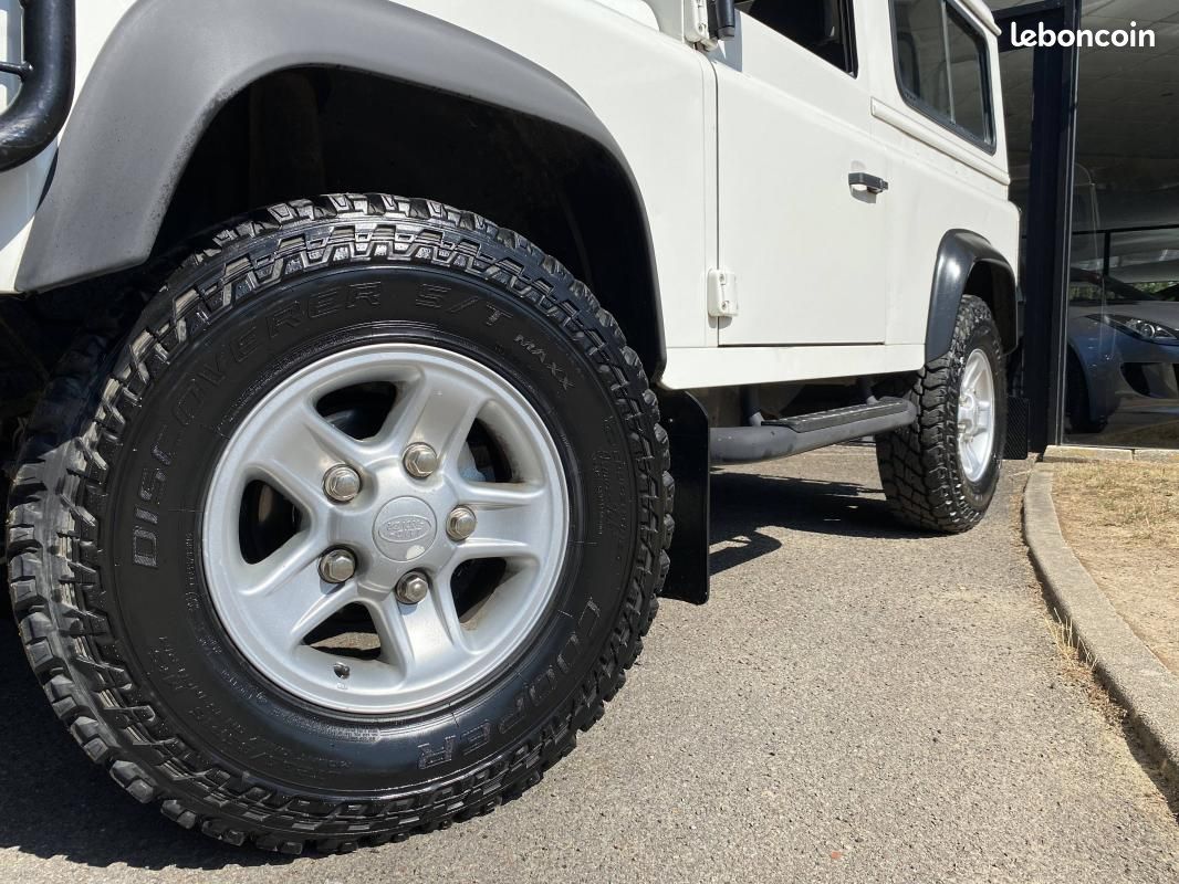 Land Rover Defender II HT 90 2.4 TD E (image 2)