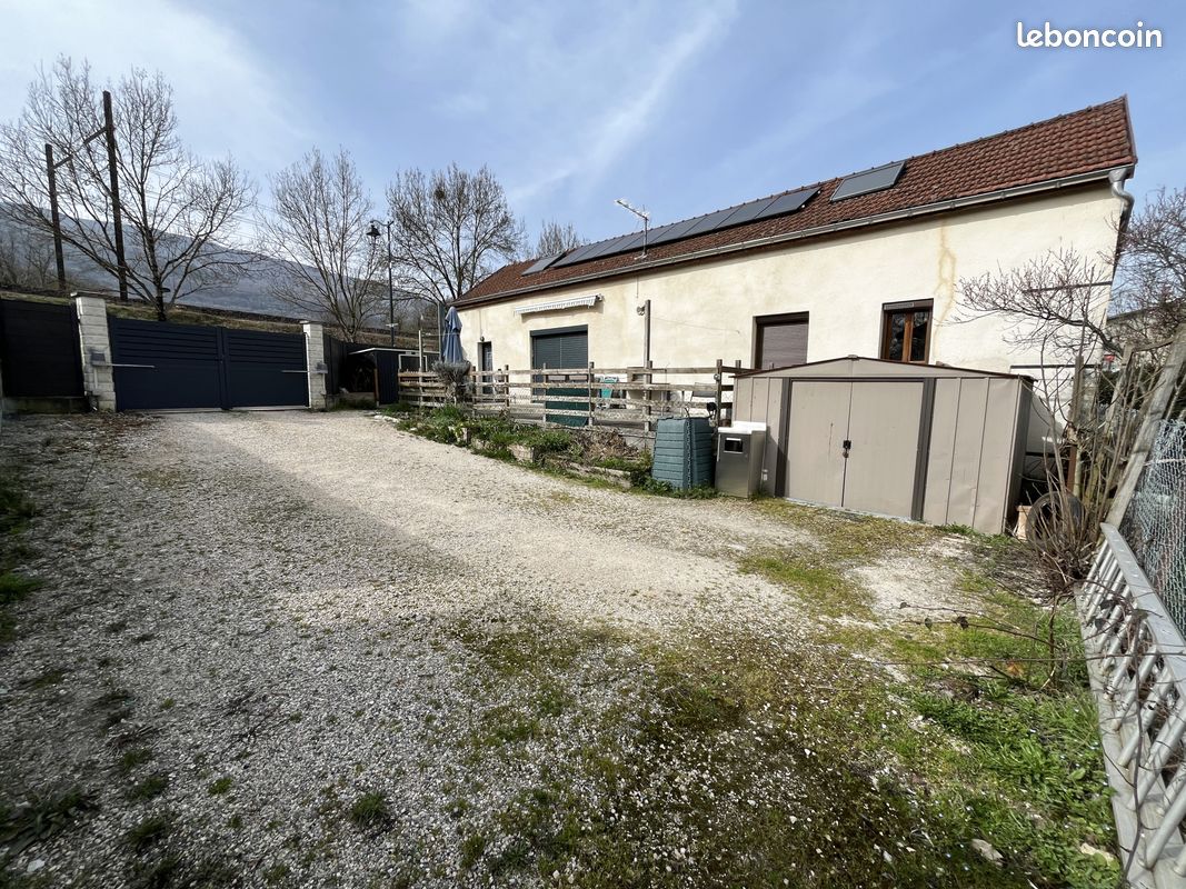 Maison 5 pièces 118 m² · à Seyssel · 118 m² · 310 000 €