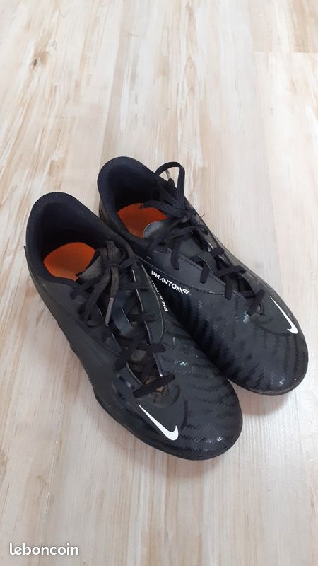 Chaussures de foot (image 1)