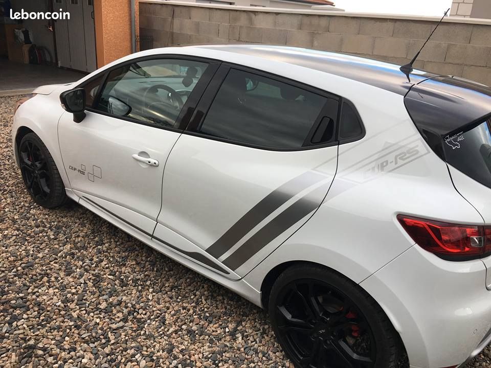 Kit autocollant Clio 4 RS (image 1)