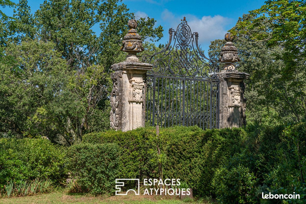 Maison 13 pièces 590 m² · à Quissac · 590 m² · 995 000 €