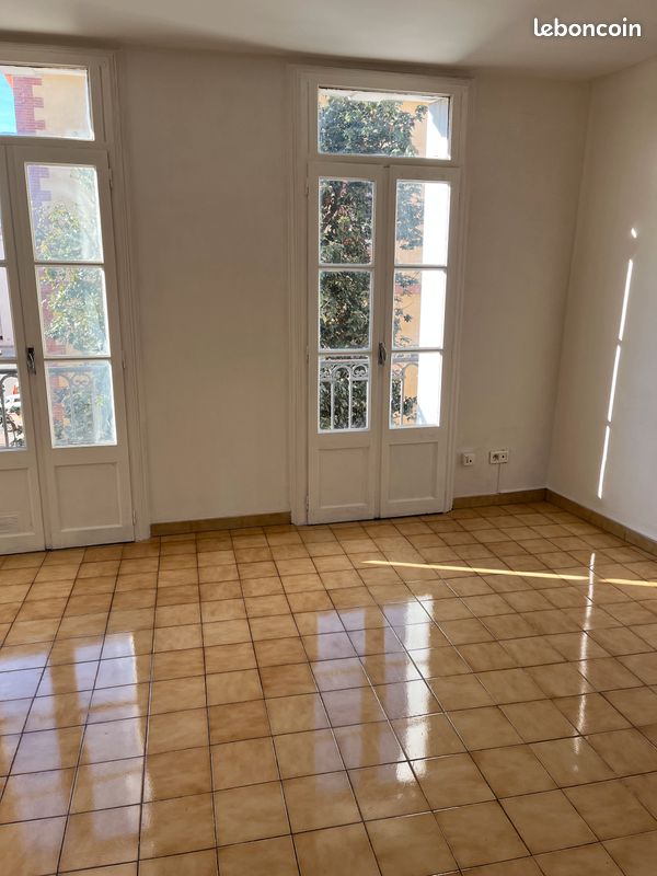 Appartement T1bis 440 CC sans frais d'agence