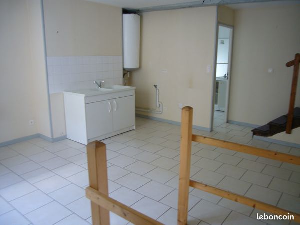 Appartement 3 pièces 73 m² · à Corbigny · 73 m² · 390 €