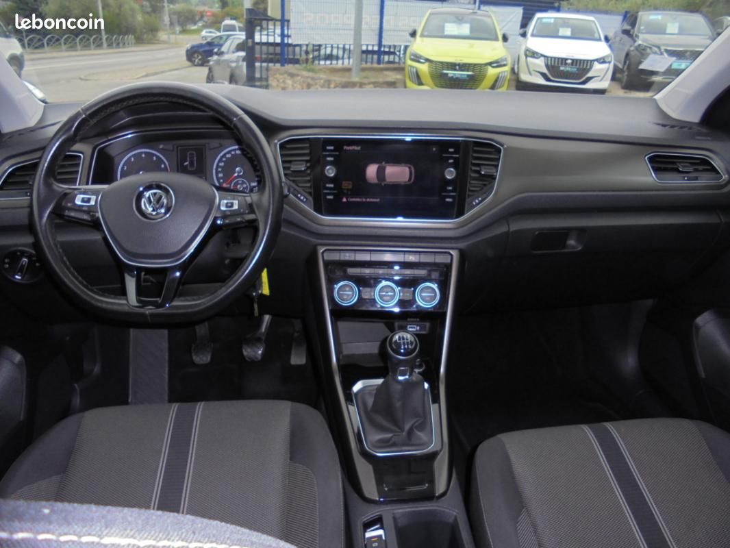 Volkswagen T-Roc 1.0 TSI 115 Lounge Business (image 8)